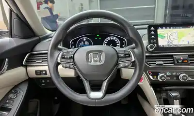 Honda Accord 2019 1.5 Автомат в Москве № 232925, миниатюра 3