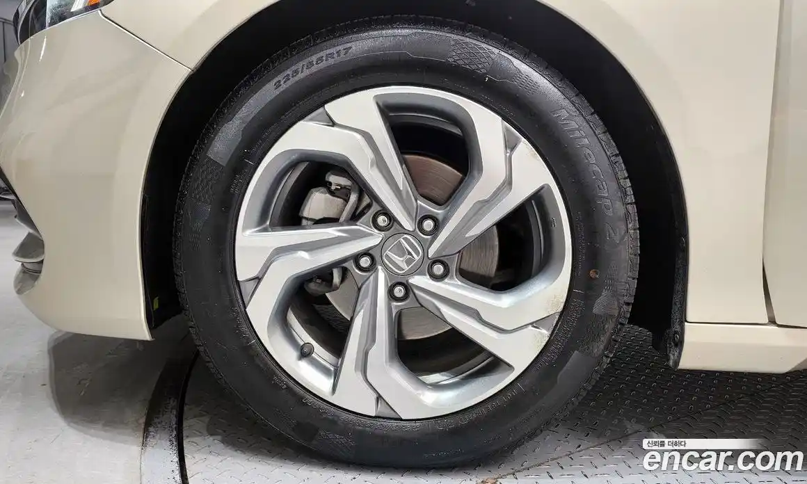 Honda Accord 2019 1.5 Автомат в Москве № 232925, фото 7