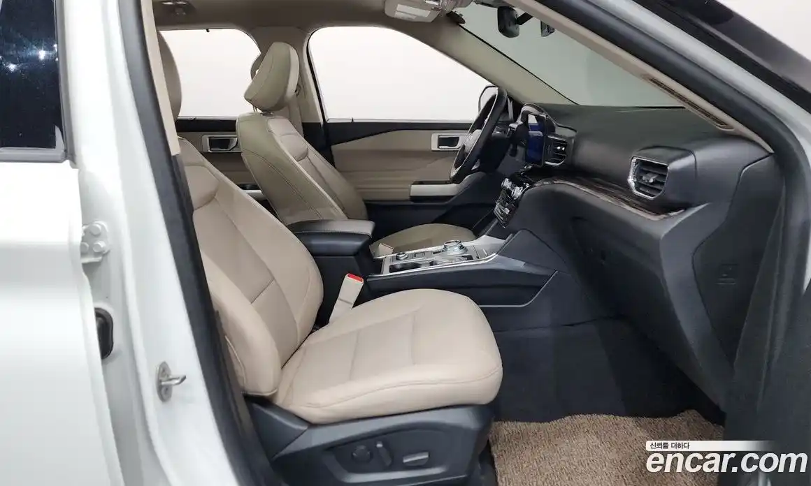 Ford Explorer 2023 2.3 Автомат в Москве № 233177, фото 11