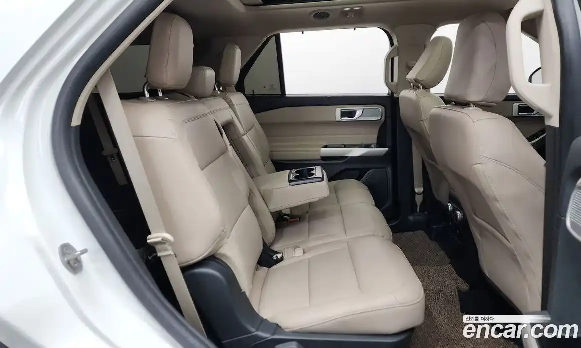 Ford Explorer 2023 2.3 Автомат в Москве № 233177, фото 12