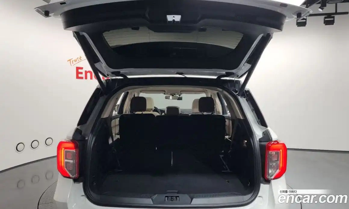 Ford Explorer 2023 2.3 Автомат в Москве № 233177, фото 20