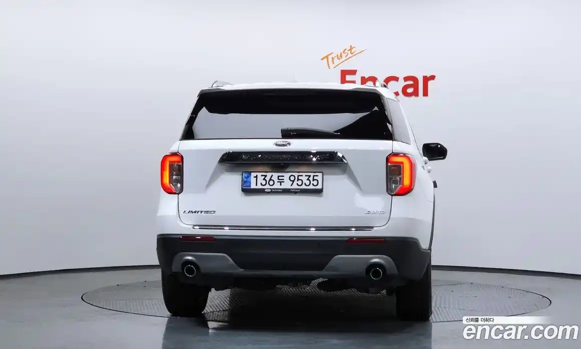 Ford Explorer 2023 2.3 Автомат в Москве № 233177, фото 4