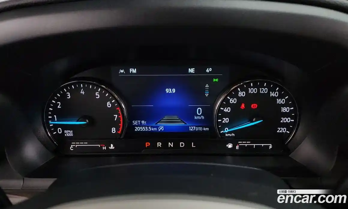 Ford Explorer 2023 2.3 Автомат в Москве № 233177, фото 8