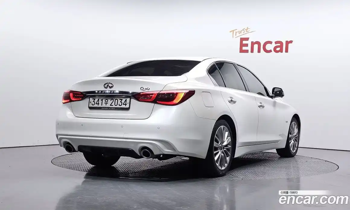 Infiniti Q50 2020 3.0 Автомат в Москве № 247107, фото 13