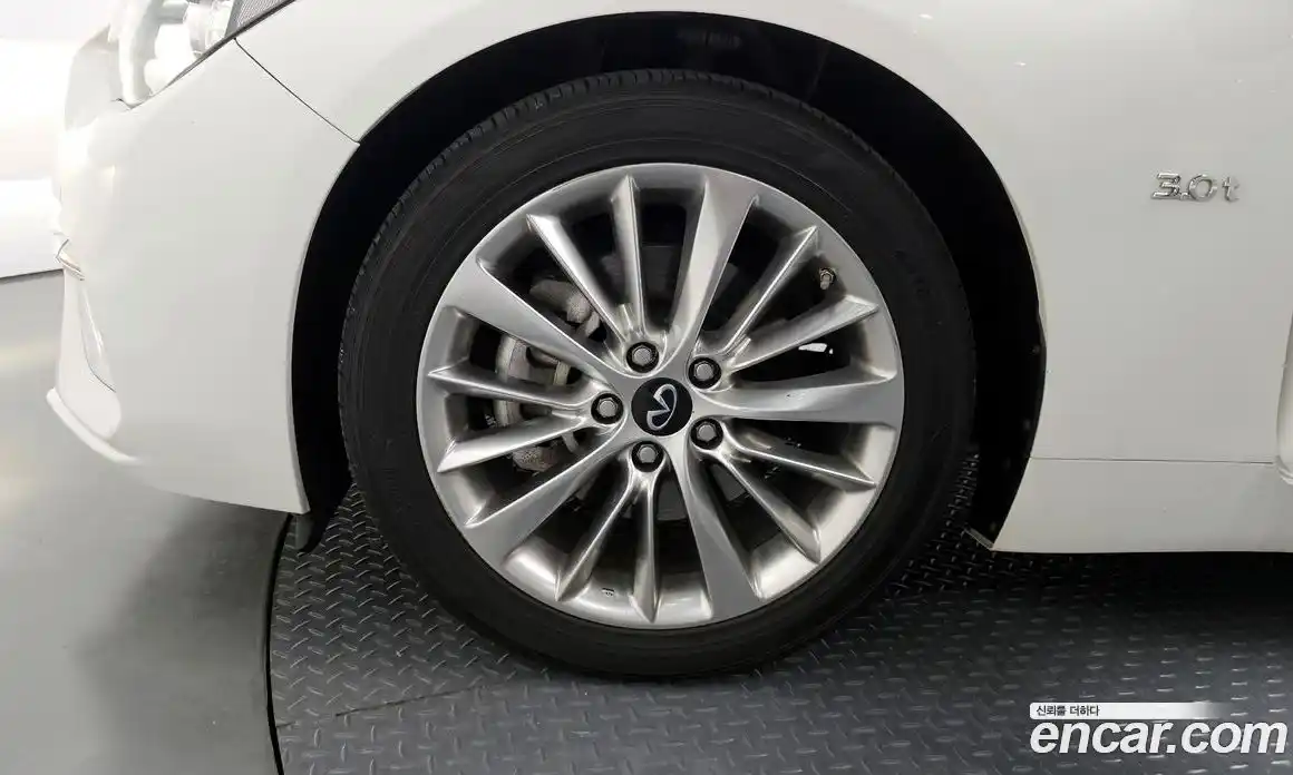 Infiniti Q50 2020 3.0 Автомат в Москве № 247107, фото 14