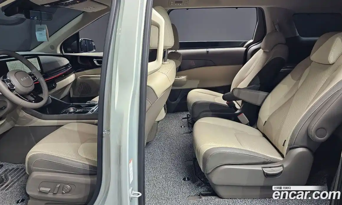 Kia Canival 2025 2.2 Автомат в Москве № 249072, фото 4