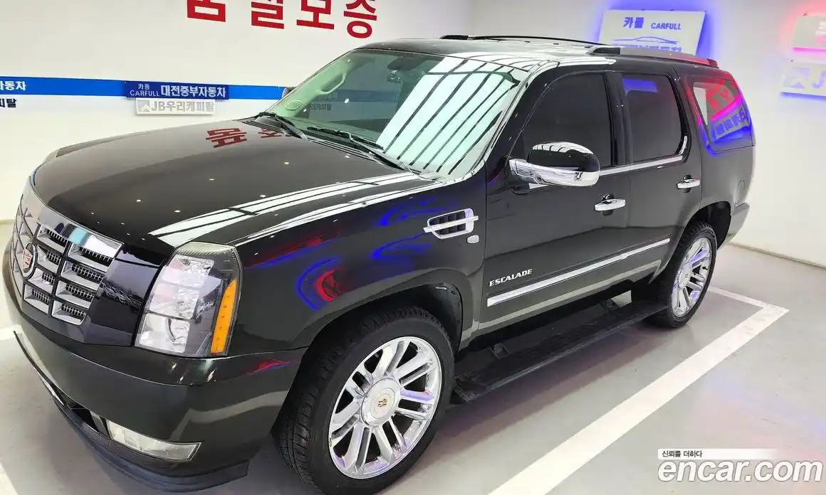 Cadillac Escalade 2014 6.2 Автомат в Москве № 256516, фото 13