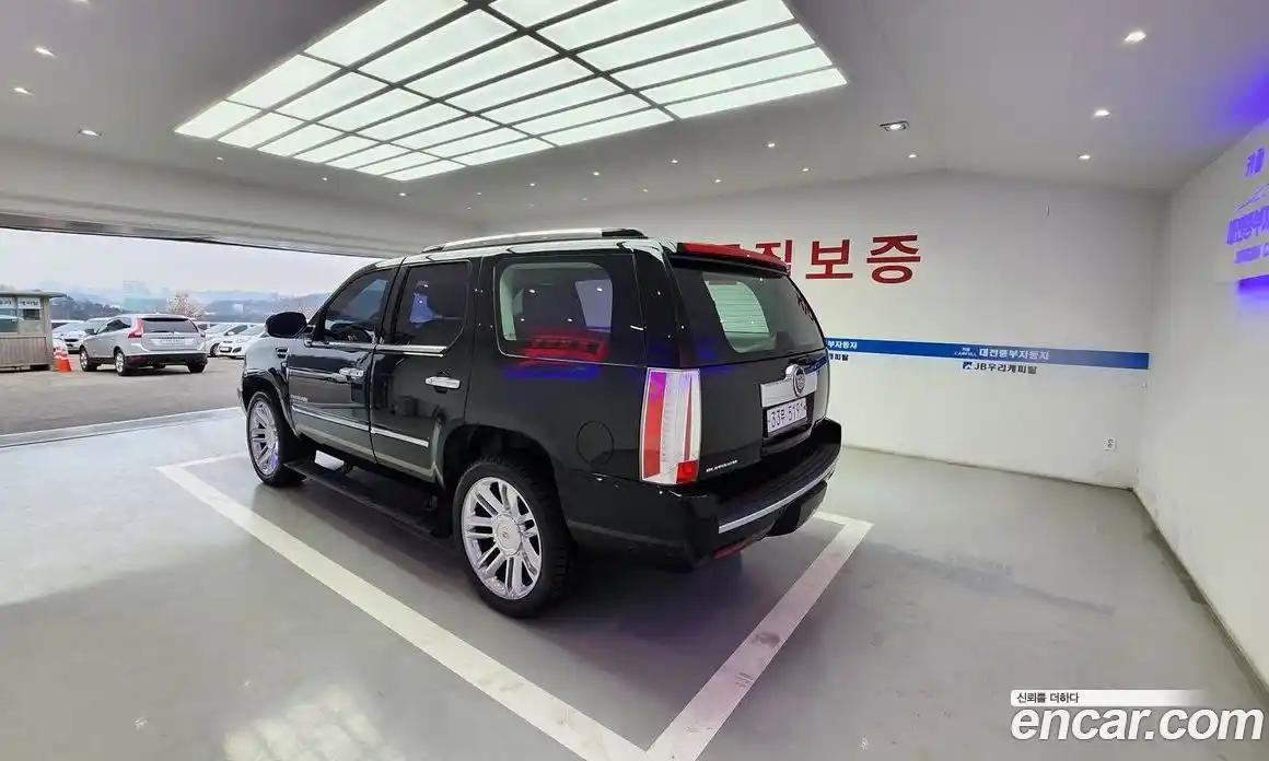 Cadillac Escalade 2014 6.2 Автомат в Москве № 256516, фото 7