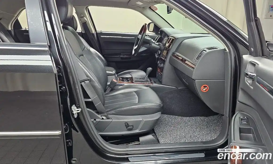 Chrysler 300C 2008 3.5 Автомат в Москве № 256765, фото 11