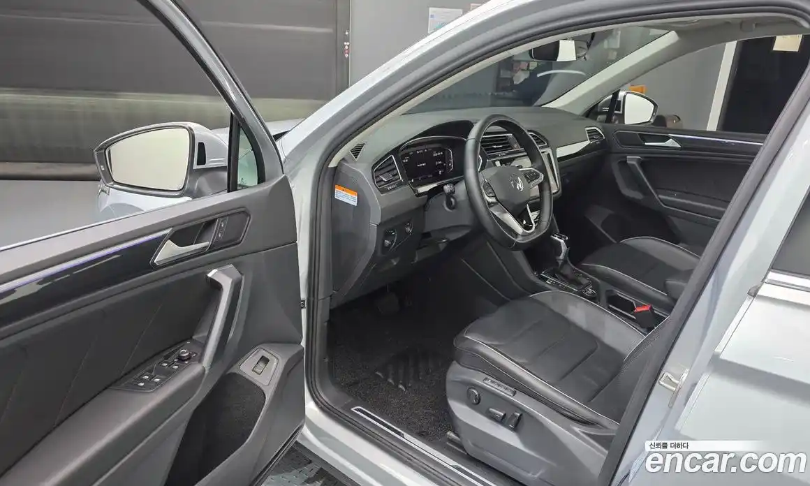 Volkswagen Tiguan 2022 2.0 Автомат в Москве № 276368, фото 14