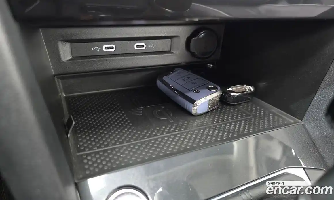 Volkswagen Tiguan 2022 2.0 Автомат в Москве № 276368, фото 15