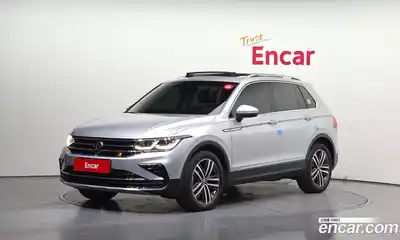 Volkswagen Tiguan 2022 2.0 Автомат в Москве № 276368, миниатюра 2
