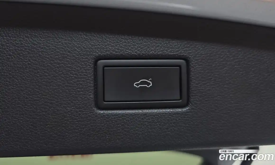 Volkswagen Tiguan 2022 2.0 Автомат в Москве № 276368, фото 9