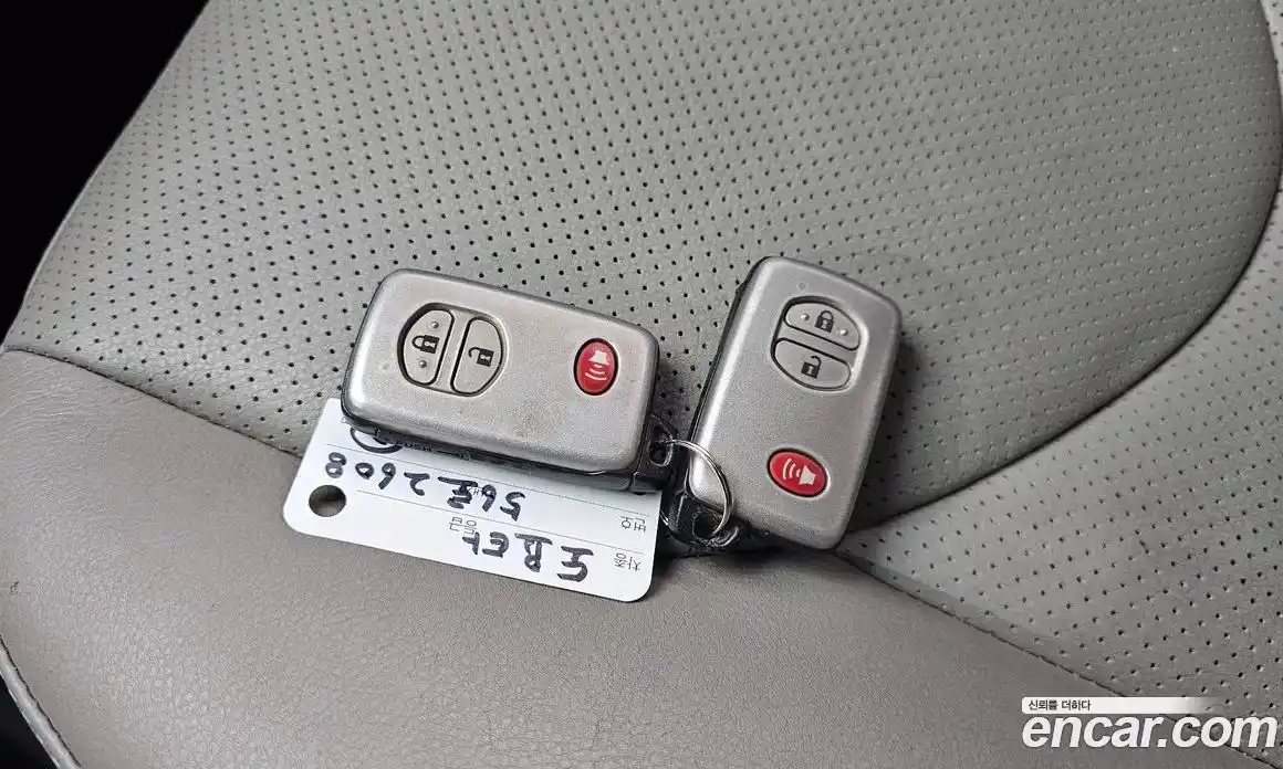 Toyota RAV4 2011 2.5 Автомат в Москве № 279499, фото 17