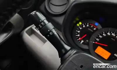 Toyota RAV4 2011 2.5 Автомат в Москве № 279499, миниатюра 3