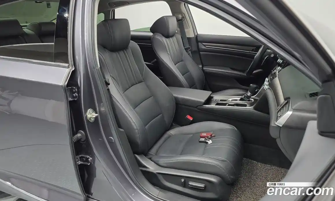 Honda Accord 2019 1.5 Автомат в Москве № 280079, фото 18