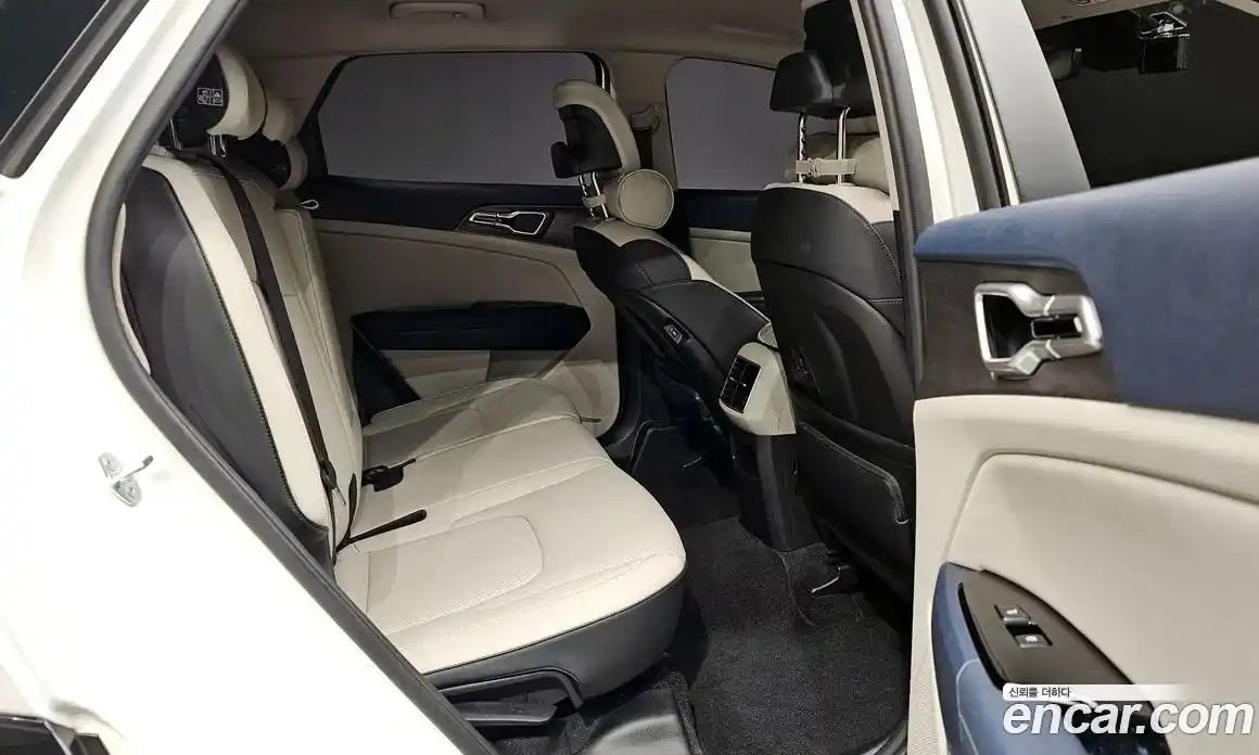 Kia Sportage 2023 1.6 Автомат в Москве № 286613, фото 9