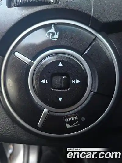 SsangYong Korando 2014 2.0 Автомат в Москве № 29131, миниатюра 11