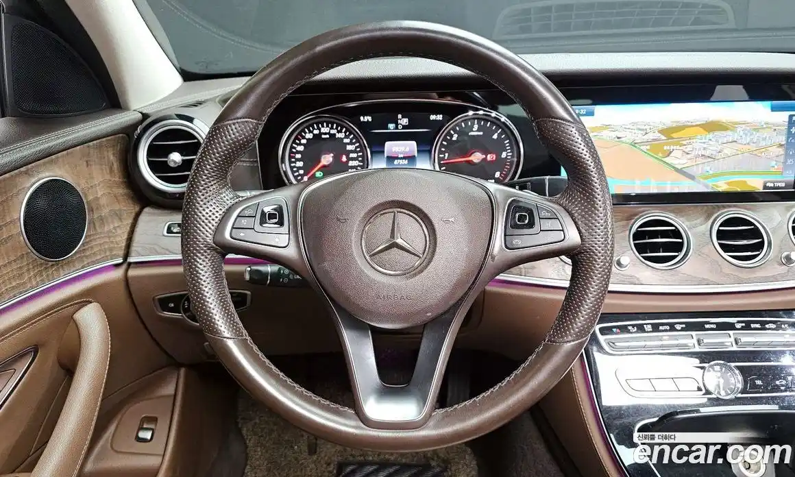 Mercedes-Benz E-Class 2017 1.9 Автомат в Москве № 292553, фото 12