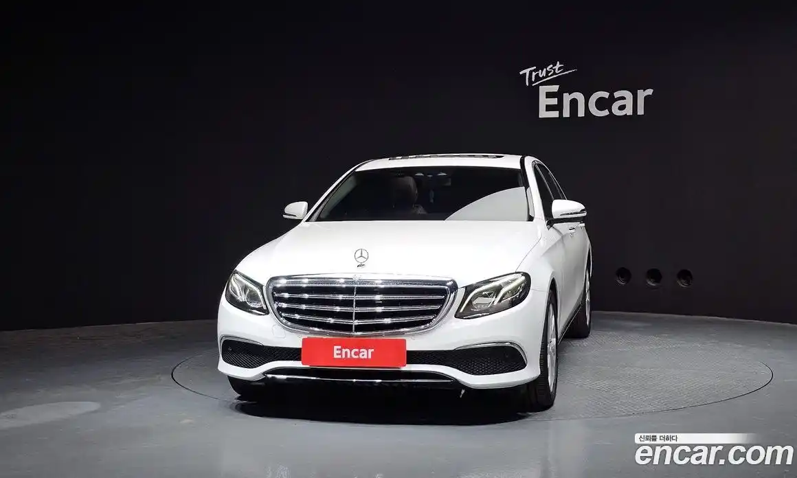 Mercedes-Benz E-Class 2017 1.9 Автомат в Москве № 292553, фото 5