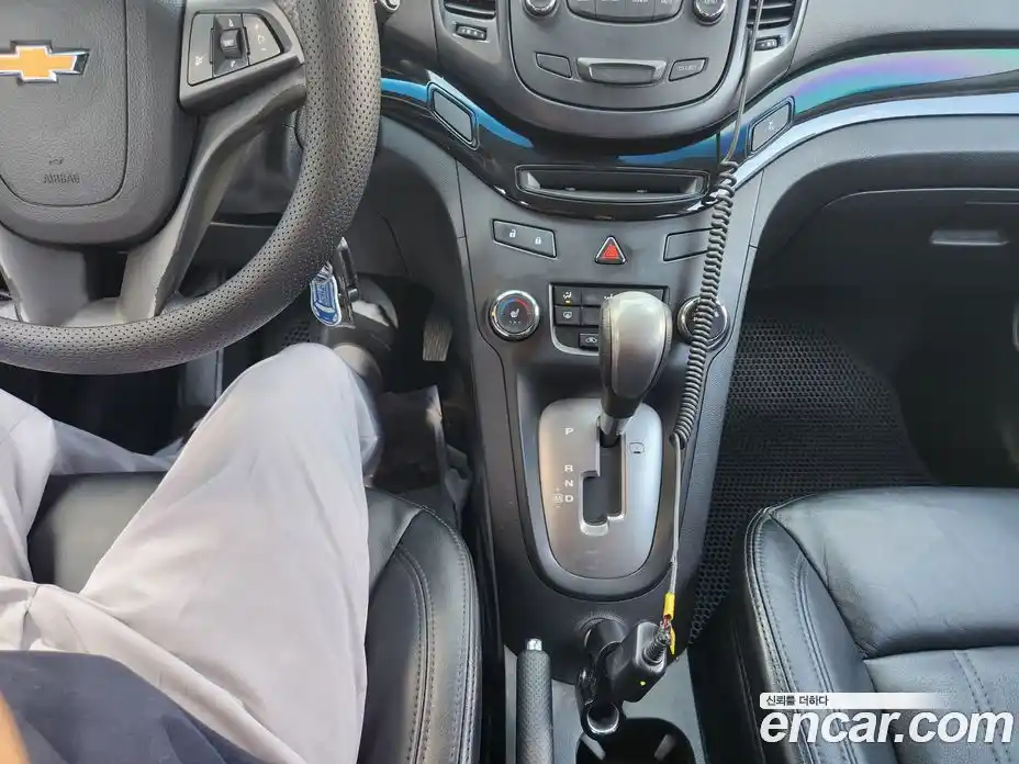 Chevrolet Orlando 2012 2.0 Автомат в Москве № 298143, фото 16