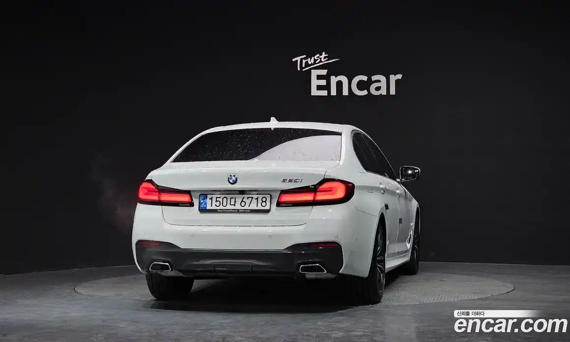 BMW 5-Series 2023 2.0 Автомат в Москве № 302526, фото 17