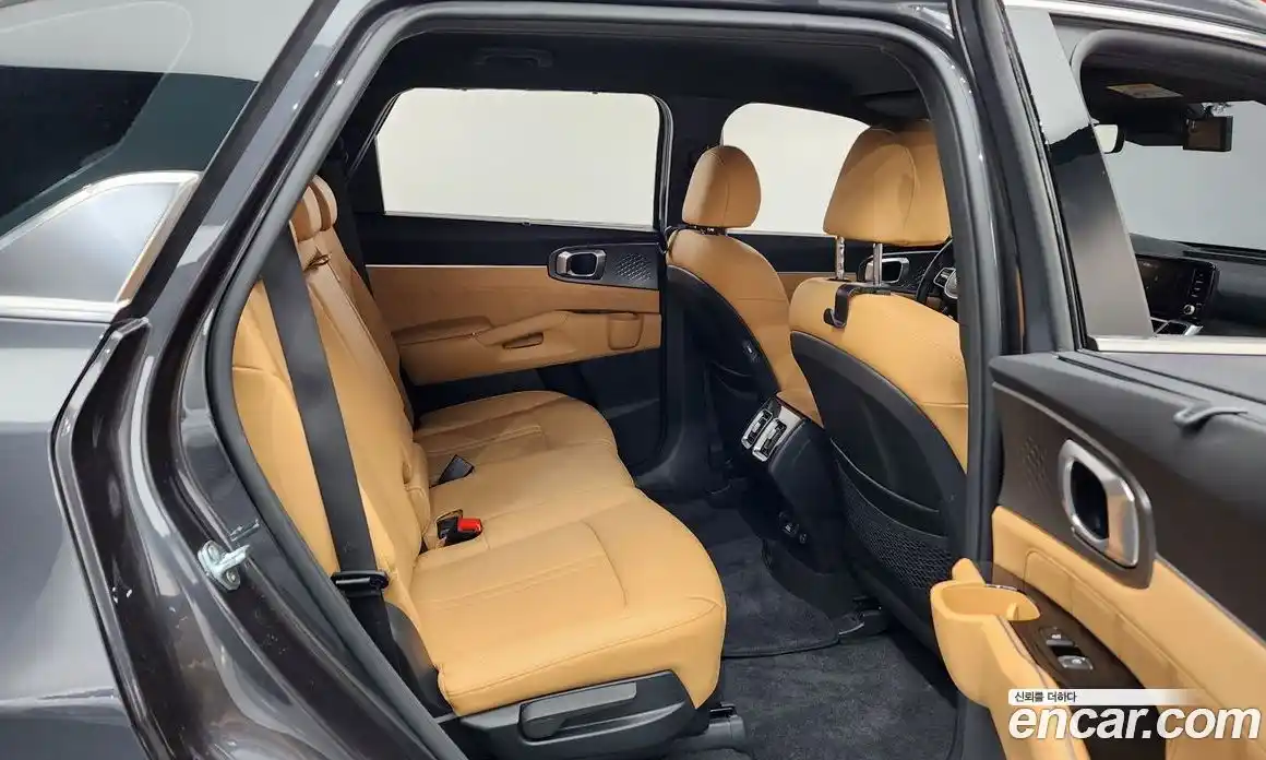 Kia Sorento 2021 1.6 Автомат в Москве № 306419, фото 9