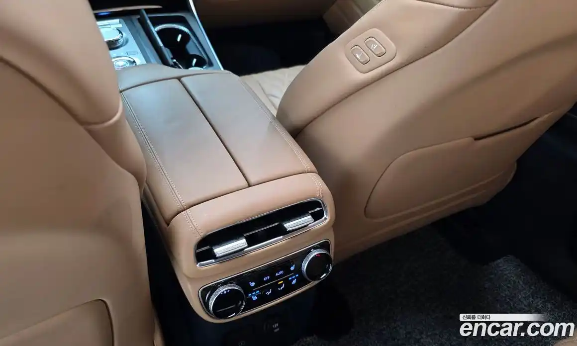 Genesis GV80 2023 2.5 Автомат в Москве № 308687, фото 15