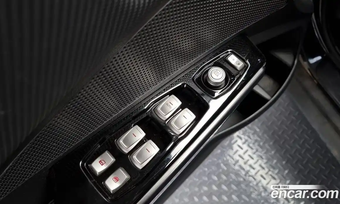 SsangYong TIBOLI 2016 1.6 Автомат в Москве № 31574, фото 18