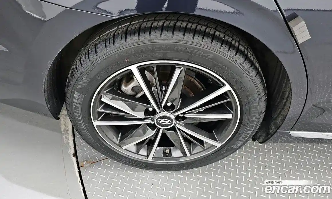 Hyundai Grandeur 2020 2.5 Автомат в Москве № 320026, фото 17