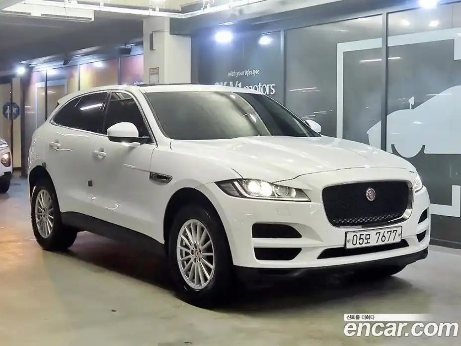 Jaguar F-Pace 2017 2.0 Автомат в Москве № 320141, фото 1