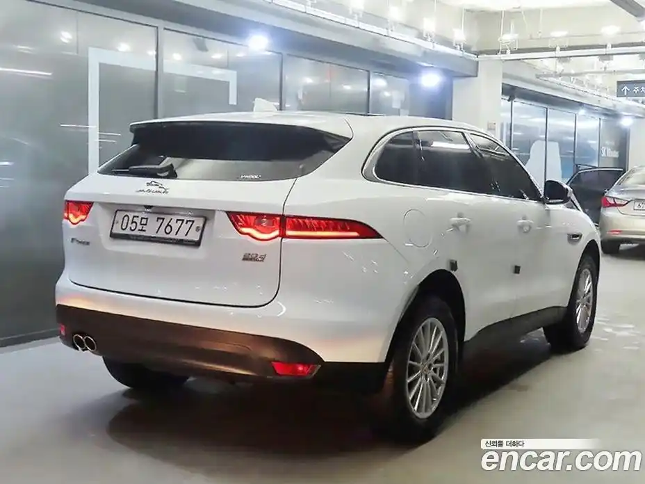 Jaguar F-Pace 2017 2.0 Автомат в Москве № 320141, фото 4