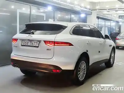 Jaguar F-Pace 2017 2.0 Автомат в Москве № 320141, миниатюра 4