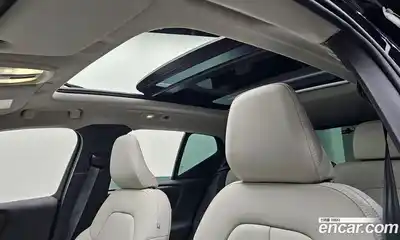 Volvo XC40 2024 2.0 Автомат в Москве № 326031, миниатюра 12