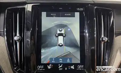 Volvo XC60 2018 2.0 Автомат в Москве № 344237, миниатюра 11