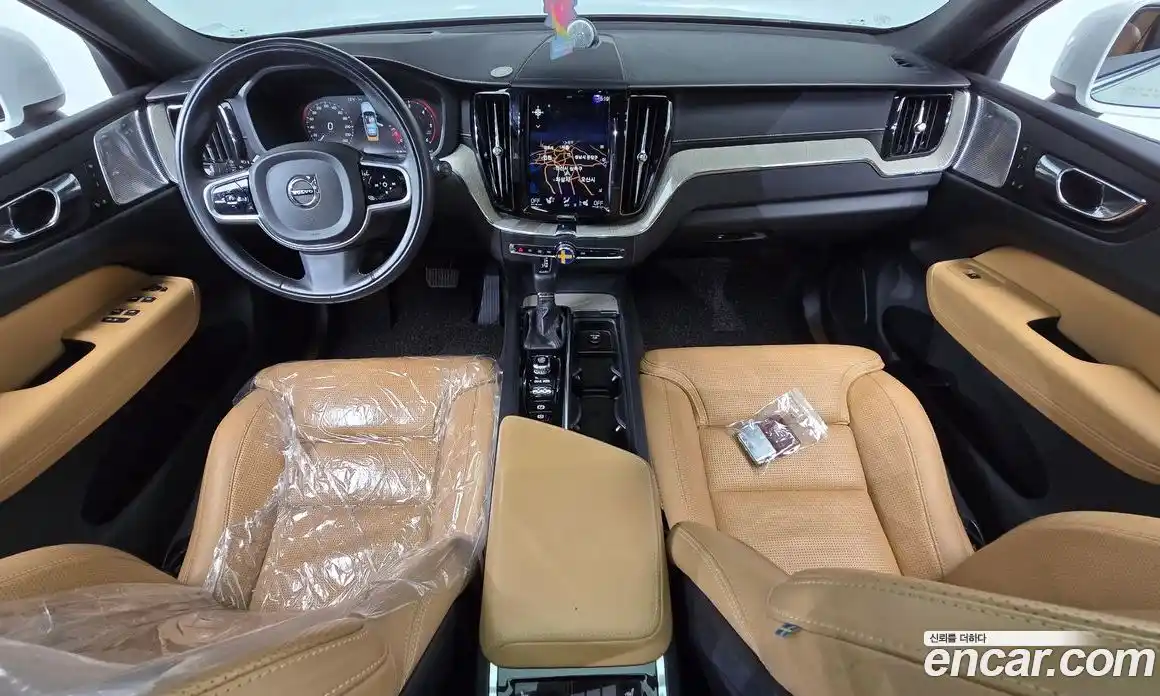 Volvo XC60 2018 2.0 Автомат в Москве № 344237, фото 18