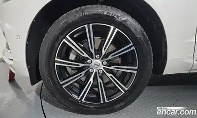 Volvo XC60 2018 2.0 Автомат в Москве № 344237, миниатюра 8