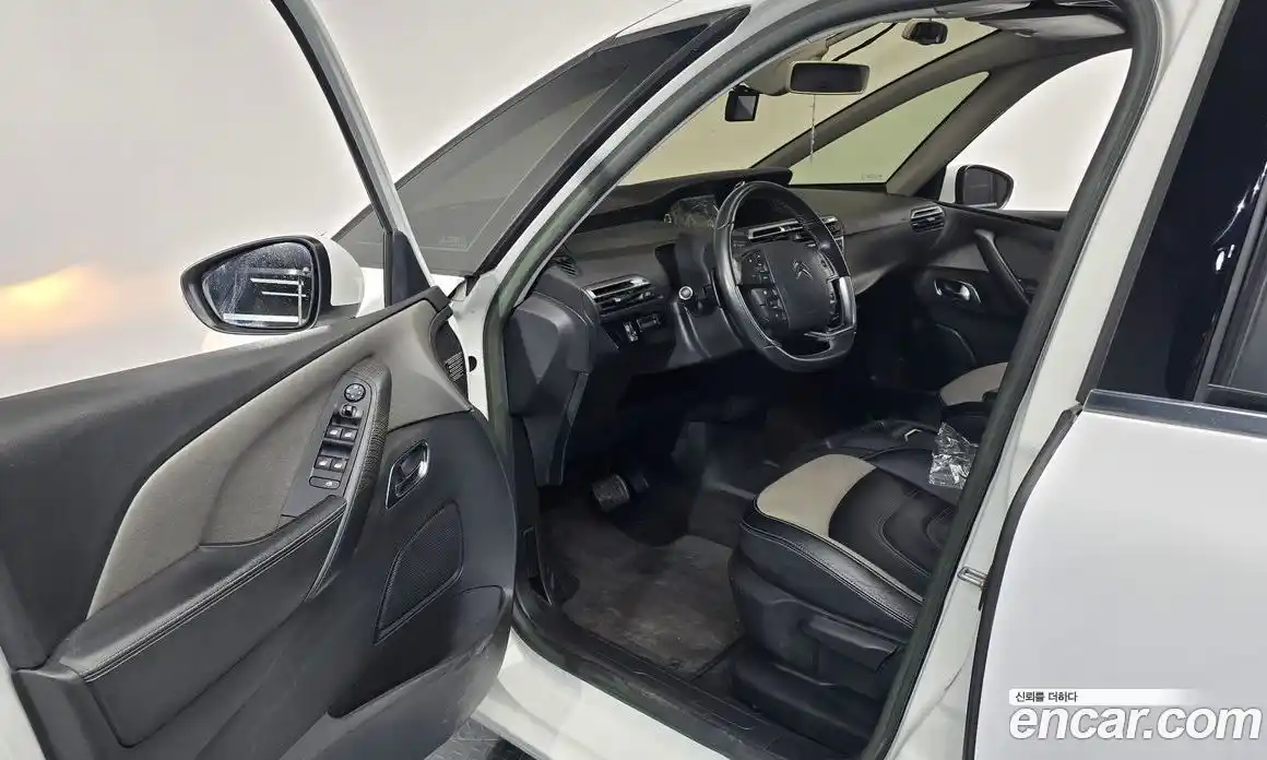 Citroen C4 Picasso 2015 2.0 Автомат в Москве № 345450, фото 10