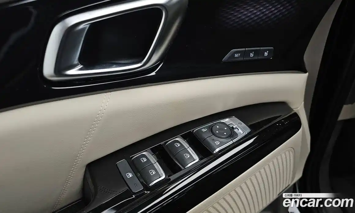 Kia Canival 2022 3.5 Автомат в Москве № 358873, фото 16