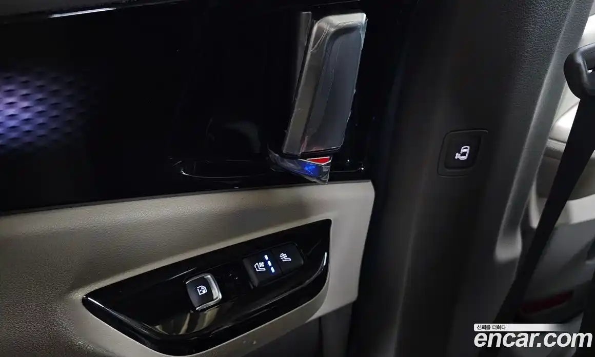 Kia Canival 2022 3.5 Автомат в Москве № 358873, фото 18