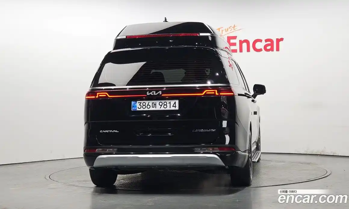 Kia Canival 2022 3.5 Автомат в Москве № 358873, фото 4