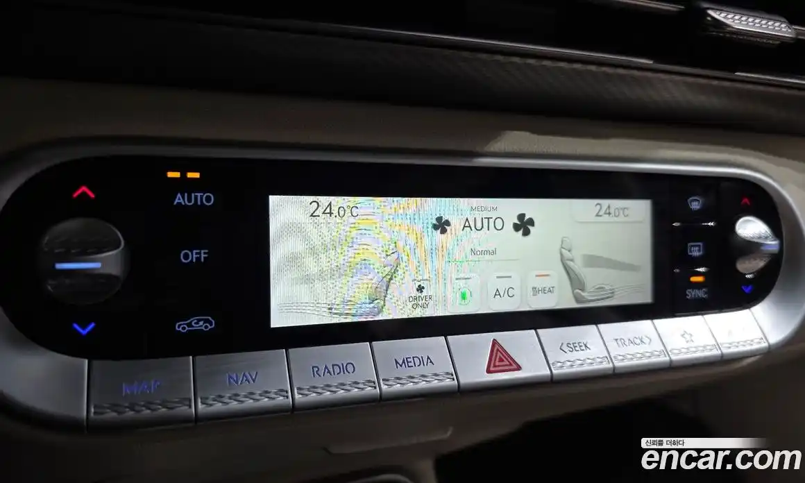 Genesis GV60 2022 0.1 Автомат в Москве № 365472, фото 16