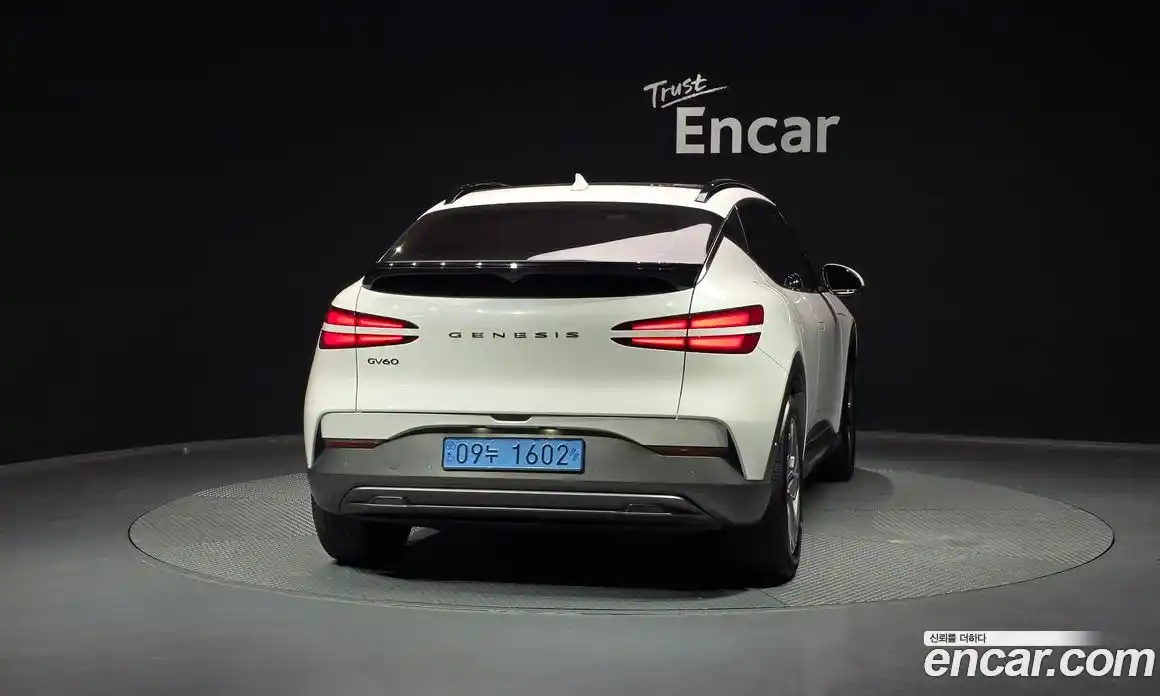 Genesis GV60 2022 0.1 Автомат в Москве № 365472, фото 4