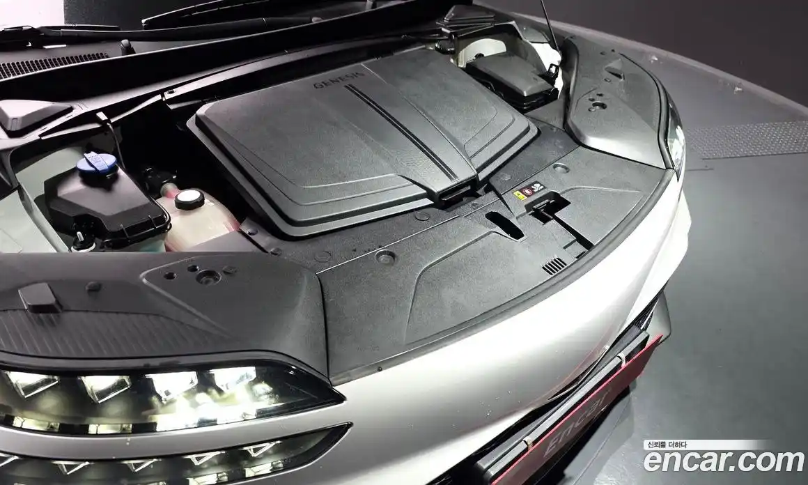 Genesis GV60 2022 0.1 Автомат в Москве № 365472, фото 6