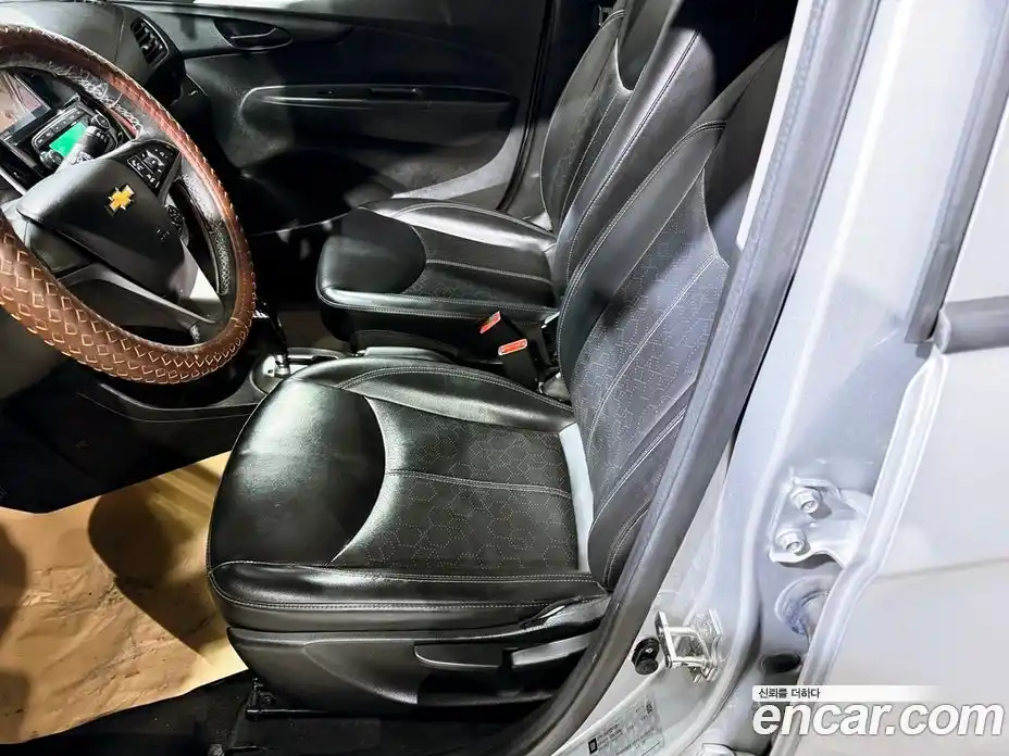 Chevrolet Spark 2017 1.0 Автомат в Москве № 37361, фото 18