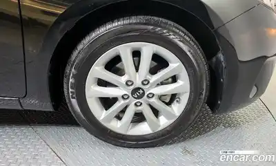 Kia K3 2017 1.6 Автомат в Москве № 383361, миниатюра 5