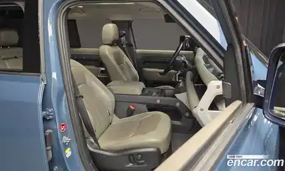 Land Rover Defender 2020 2.0 Автомат в Москве № 392372, миниатюра 12