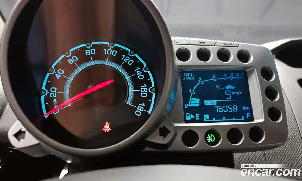 Chevrolet Spark 2012 1.0 Автомат в Москве № 40031, фото 16