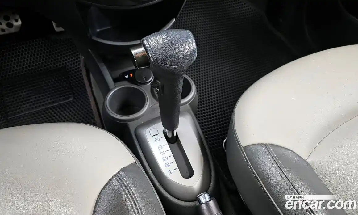 Chevrolet Spark 2012 1.0 Автомат в Москве № 40031, фото 3