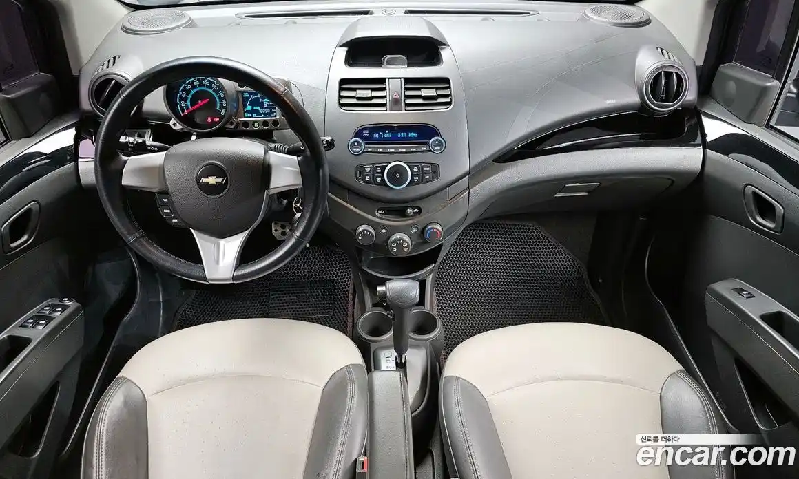 Chevrolet Spark 2012 1.0 Автомат в Москве № 40031, фото 4